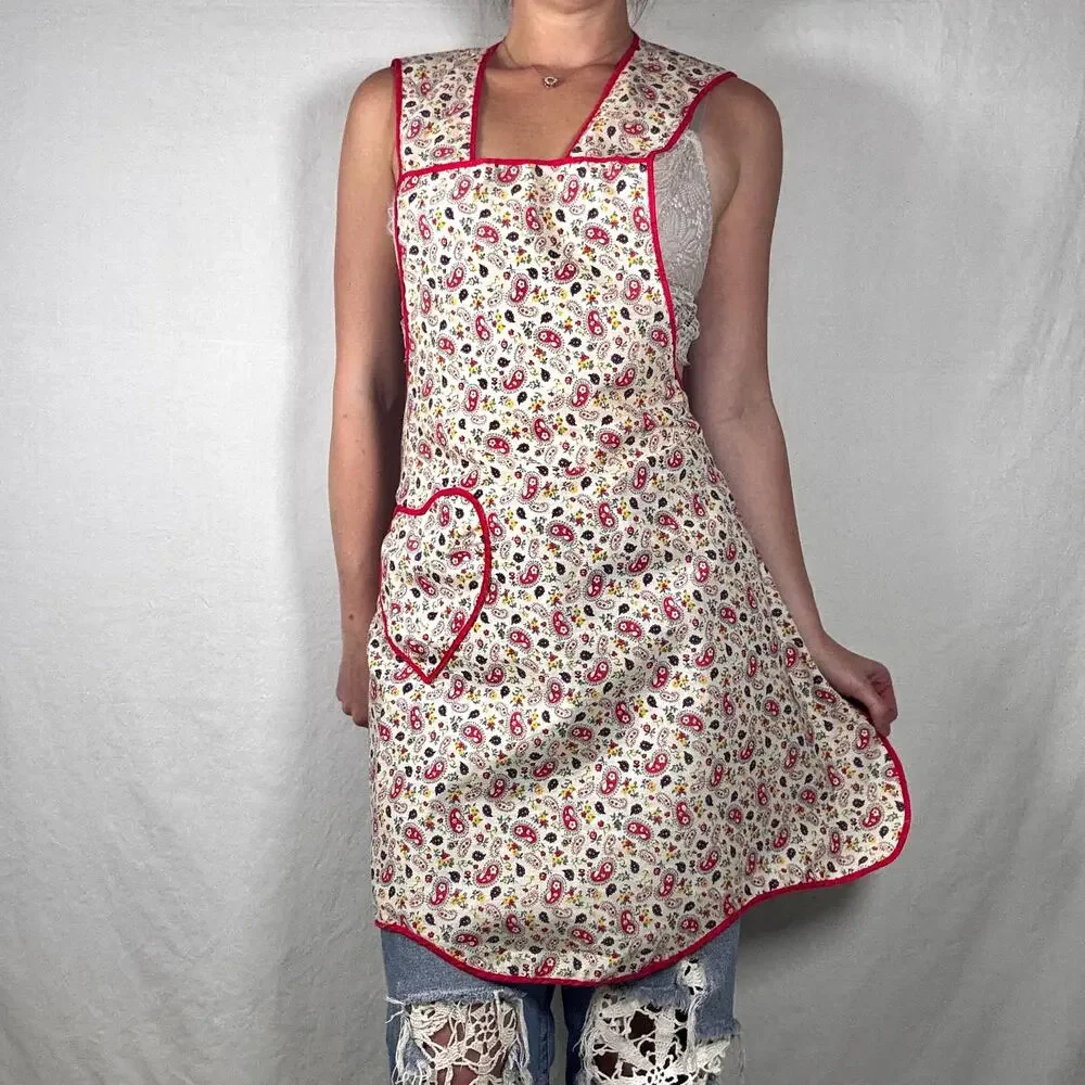 Vintage 1950s Sweetheart Bib Apron Paisley Floral Heart Pocket Red Trim MCM